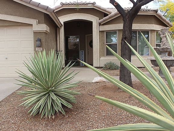 Gorgeous landscaping