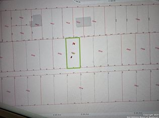 338 S 4th St #9, Rockdale, TX 76567