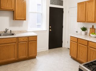 400-14 S Maple Ave/1119-29 Washington, Oak Park, IL 60302