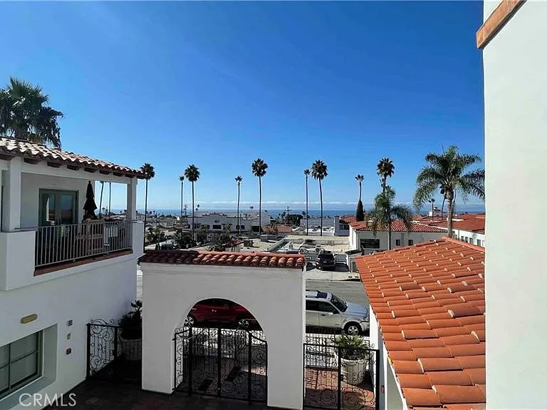 107 Avenida De La Estrella #A — Photo 2