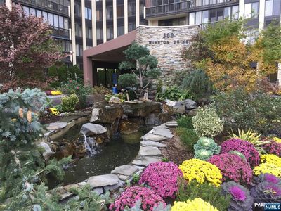 300 Winston Dr #C2802, Cliffside Park, NJ, 07010