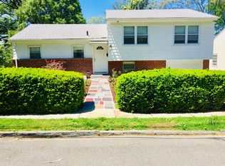 23 Arthur Pl, Yonkers, NY 10701
