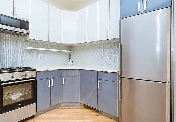 5th image of 217 Sumpter St #3F