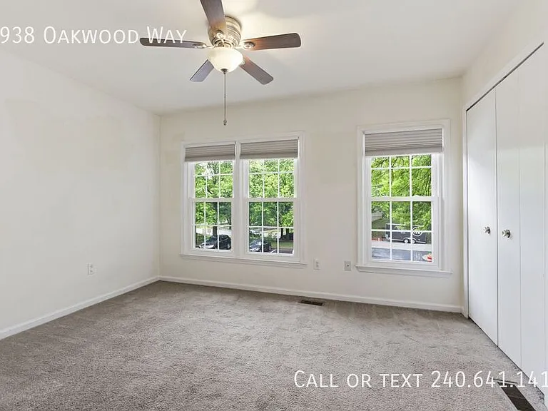 8938 Oakwood Way — Photo 13