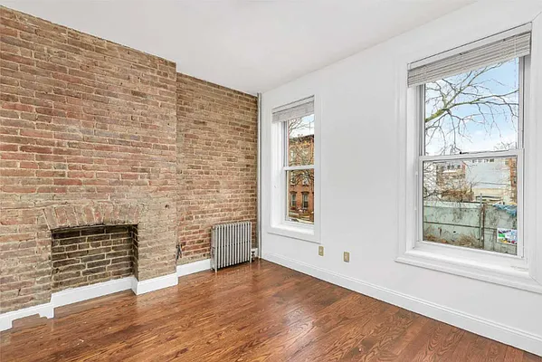 Rented by Avenues Real Estate | media 22