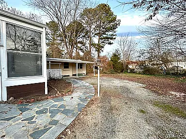 1208 Stewart Dr — Photo 36
