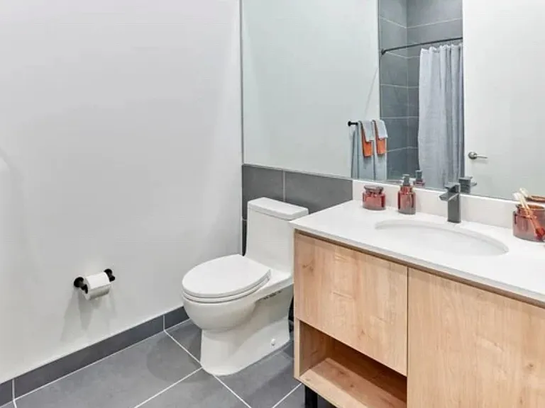 100 Crucible Dr #222 — Photo 4