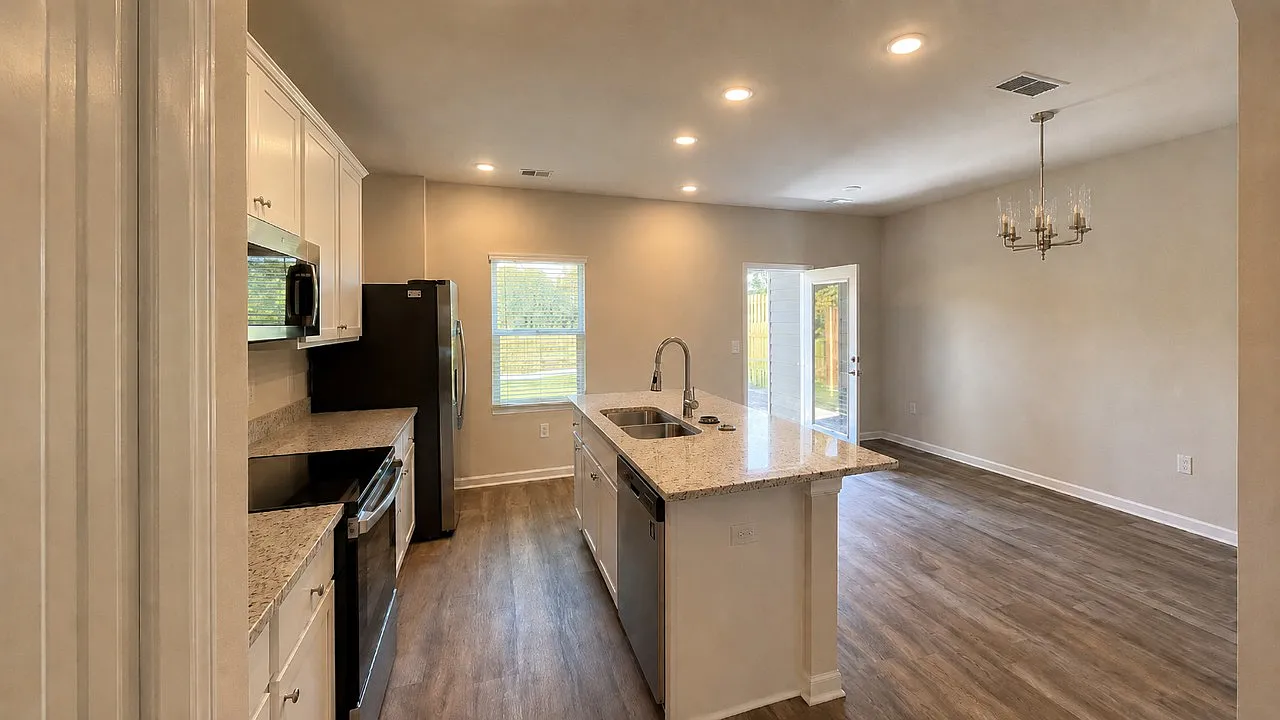 3 bed, 2.5 bath, 1341 sqft, $2,000 — Photo 4