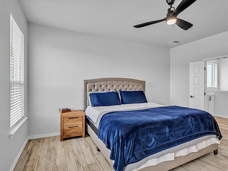 2726 Shirley Dr — Photo 15