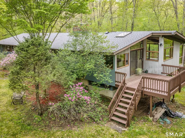88 Hillyndale Road, Mansfield, CT 06268