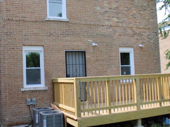 4th image of 1052 W 111th Pl