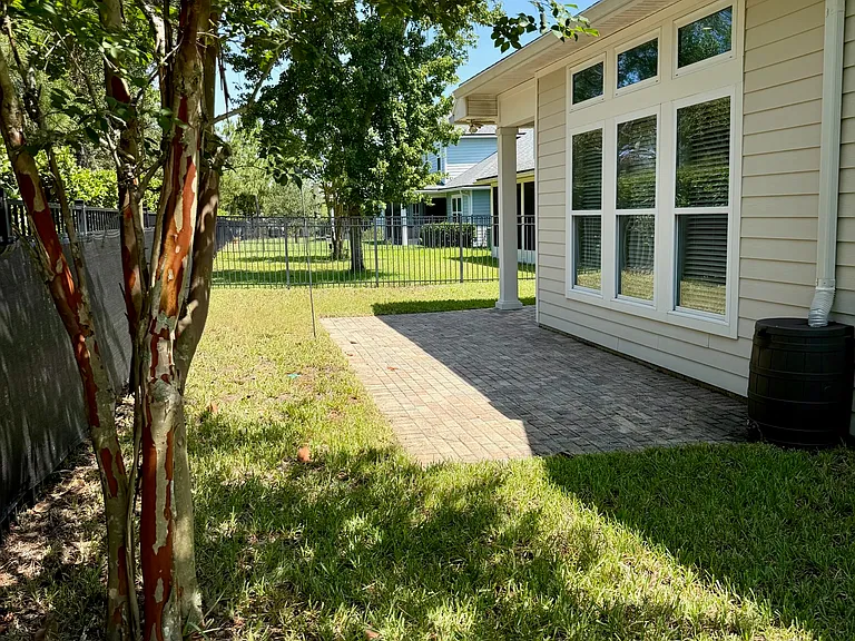 55 Palisade Dr — Photo 20