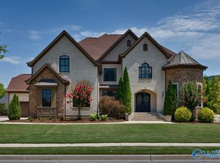 12 McMullen Ln SE, Gurley, AL 35748
