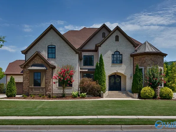 12 McMullen Ln SE, Gurley, AL 35748