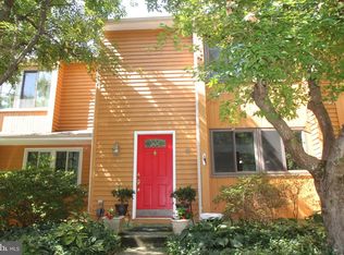 1102 Commanders Way S, Annapolis, MD 21409