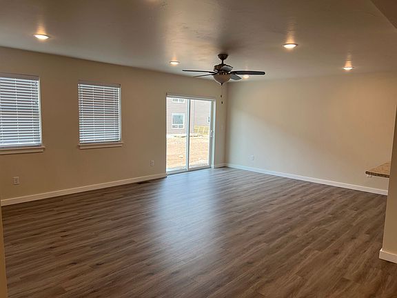 4th image of 707 S Black Ave #A