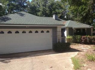 217 Golf Course Dr, Crestview, FL 32536