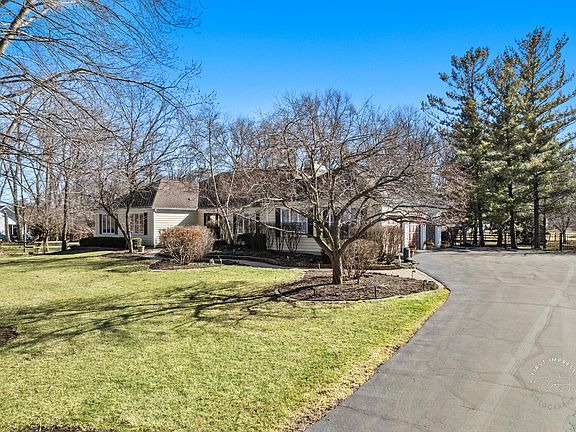 2nd image of 32W225 Pratt Rd