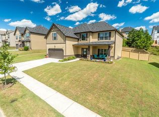 1440 Long Acre Dr, Loganville, GA 30052