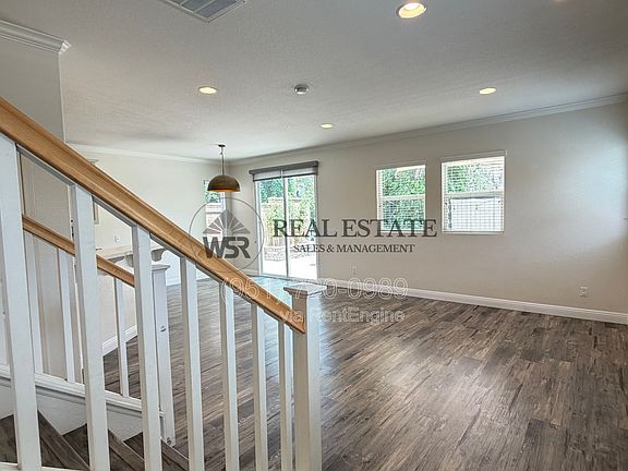 3rd image of 5798 Mapleview Dr