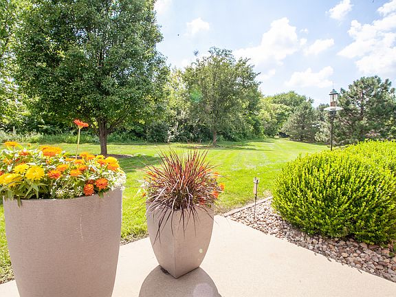3rd image of 17 Arbor Ct #17