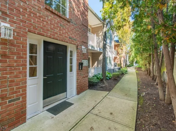 105 Roseland Ave #804, Caldwell Boro Twp., NJ 07006