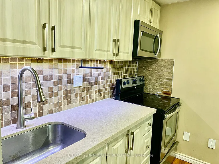 45 Wharfside Ln #BASEMENT — Photo 10