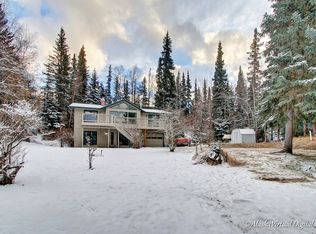 6601 Round Tree Dr, Anchorage, AK 99507
