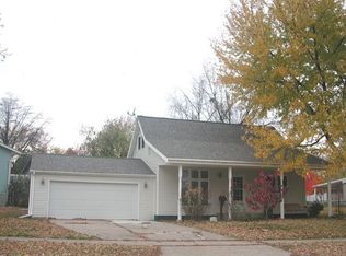 2617 Somerton Rd, Springfield, IL 62702