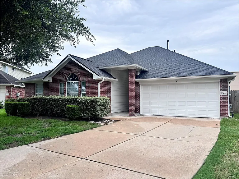 7502 Quiet Trace Ln — Photo 2