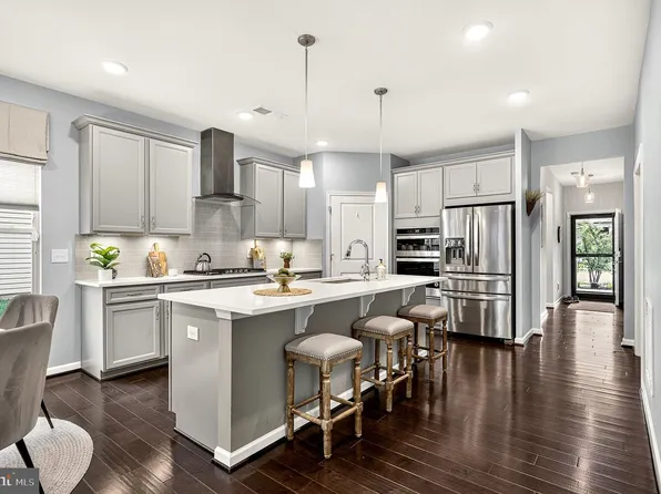 6295 Virginia Bluebell Ln, Haymarket, VA 20169