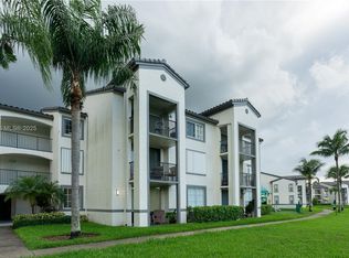 4360 NW 107th Ave APT 204, Doral, FL 33178
