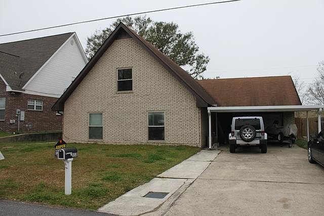 1st image of 553 W Pine St