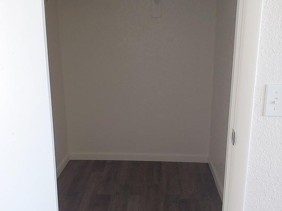 3rd image of 435 Anna Cir APT 4
