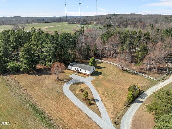 3rd image of 49 Lima Ln