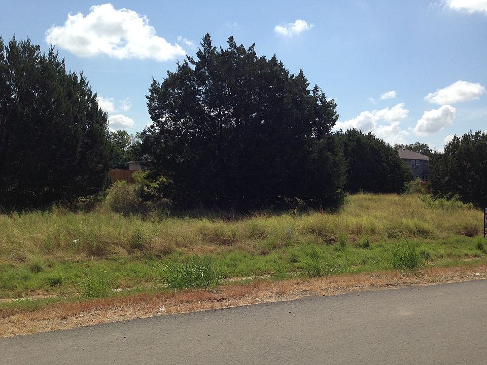 2nd image of 15507 Capri Ln