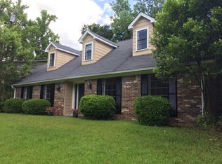 345 Marian Ln, Vicksburg, MS 39183