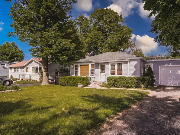 33101 N Sunset Ave, Grayslake, IL 60030