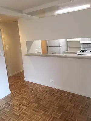 Rented by eRealty Advisors Inc | media 10