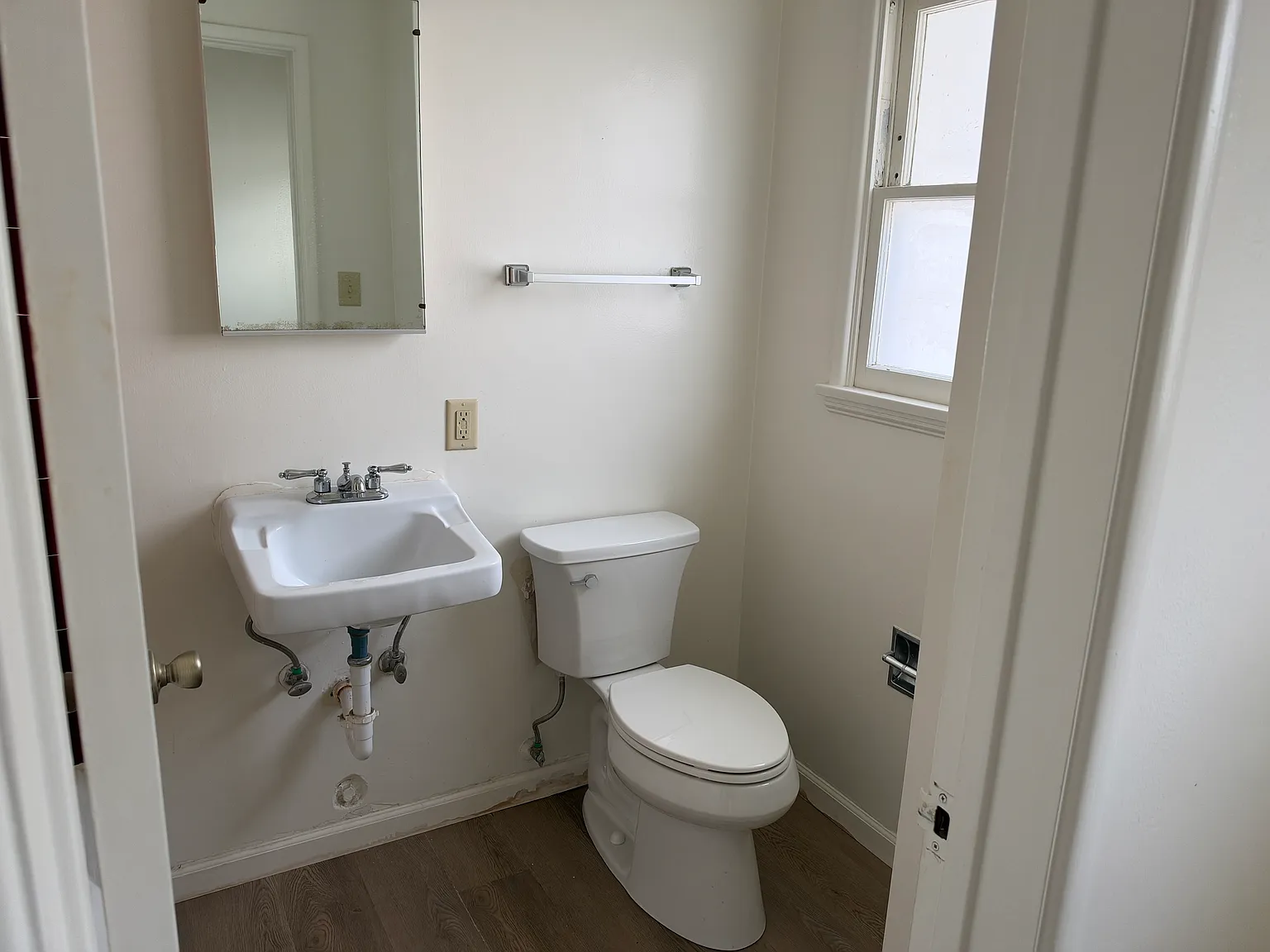 1253 E Washington Blvd — Photo 4