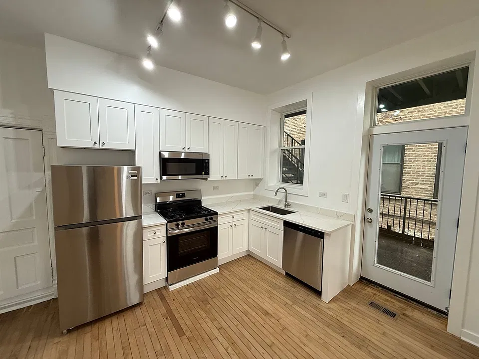1634 W 21st Street