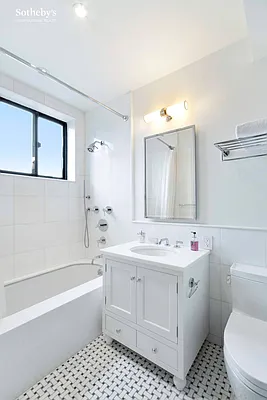 Sold by Sotheby's International Realty | media 9