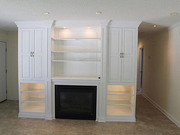 2nd image of 2920 Canal Blvd