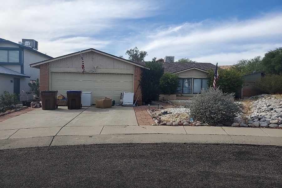 1st image of 9381 N Red Fox Ln