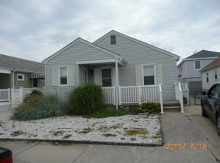 213 W Charleston Ave, Wildwood Crest, NJ 08260
