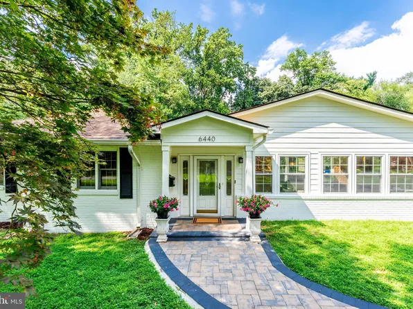 6440 Ichabod Pl, Falls Church, VA 22042