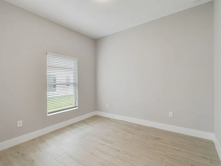 312 NW Baker Rd — Photo 13