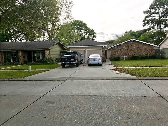 1st image of 832 Bellemeade Blvd