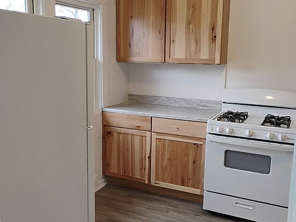 4th image of 41 Charlotte St