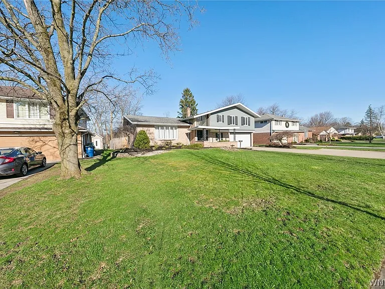 40 Tristan Ln — Photo 43